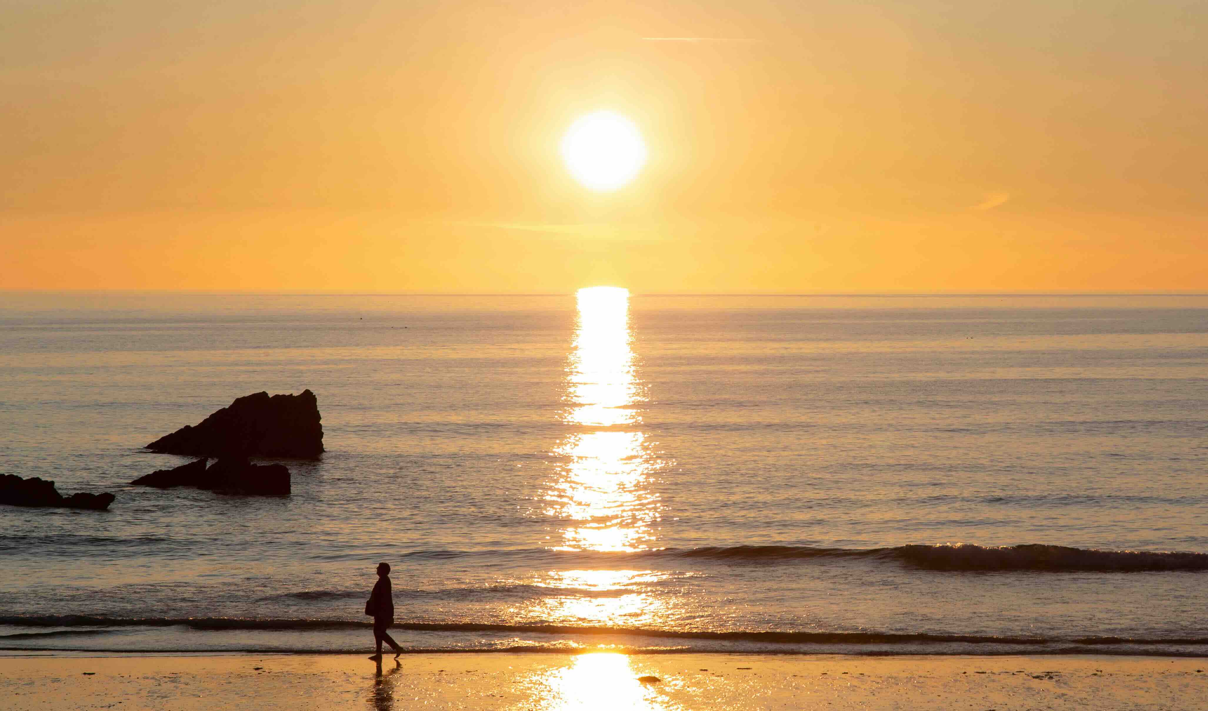 Lusty Glaze beach is one of the best beaches in Cornwall. Lusty Glaze at sunset